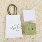 【関税負担なし・送料無料・代引可】ヴァンクリーフ&アーペル ネックレス 未使用 箱付き