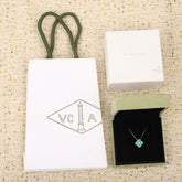 【関税負担なし・送料無料・代引可】ヴァンクリーフ&アーペル ネックレス 未使用 箱付き