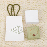 【関税負担なし・送料無料・代引可】ヴァンクリーフ&アーペル ブレスレット 未使用 箱付き