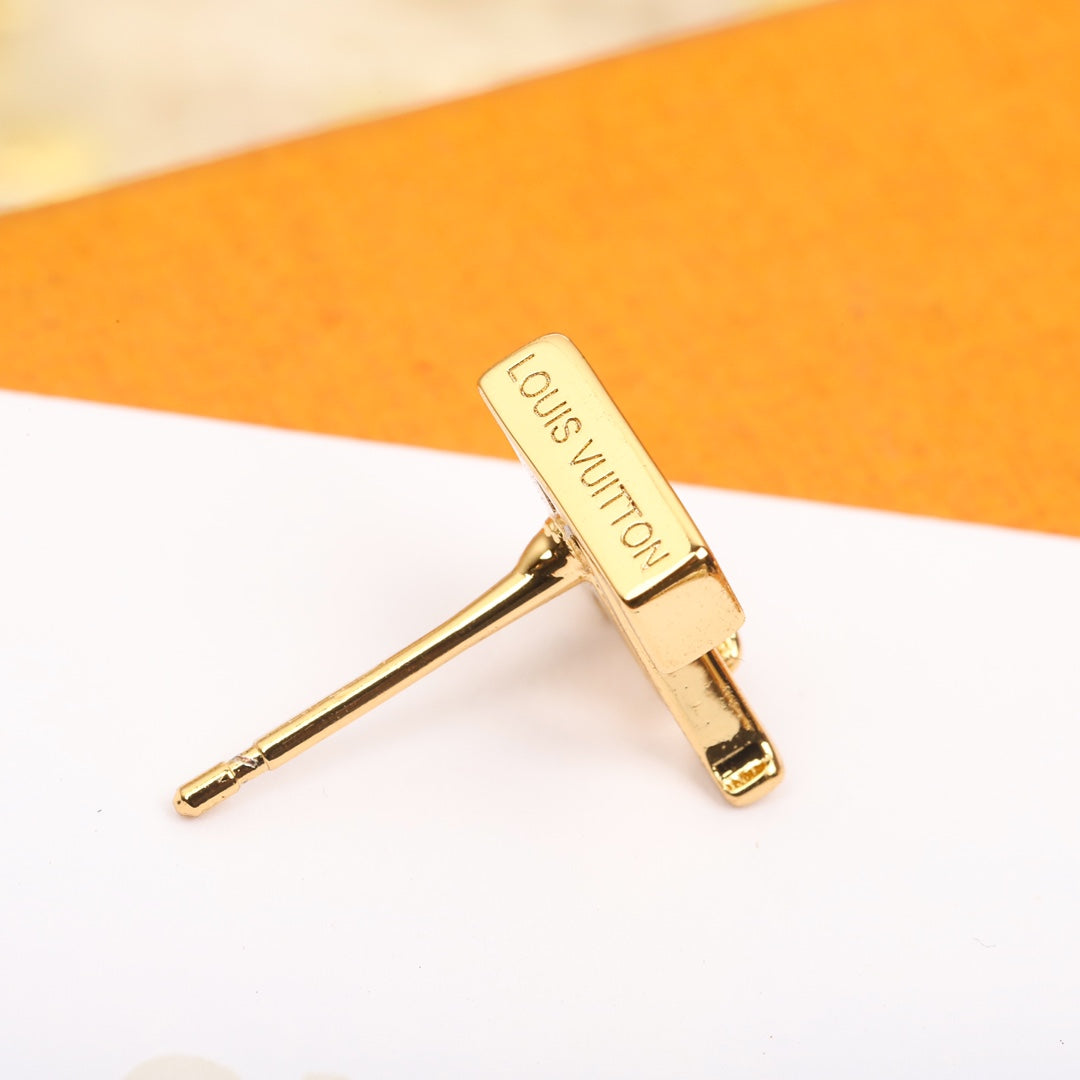 【関税負担なし・送料無料・代引可】ヴィトン ピアス 未使用 箱付き