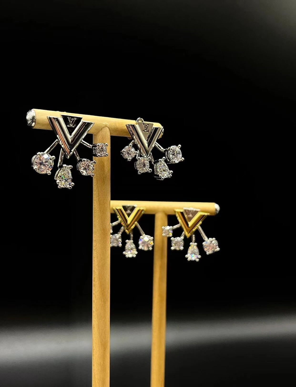 【関税負担なし・送料無料・代引可】ヴィトン ピアス 未使用 箱付き