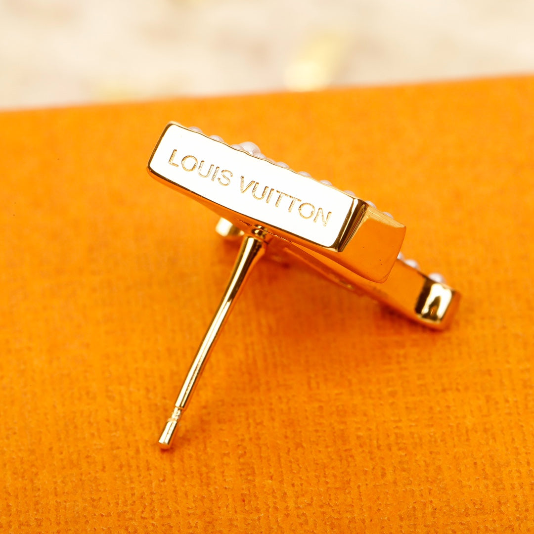 【関税負担なし・送料無料・代引可】ヴィトン ピアス 未使用 箱付き