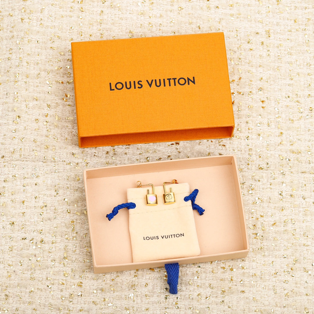 【関税負担なし・送料無料・代引可】ヴィトン ピアス 未使用 箱付き