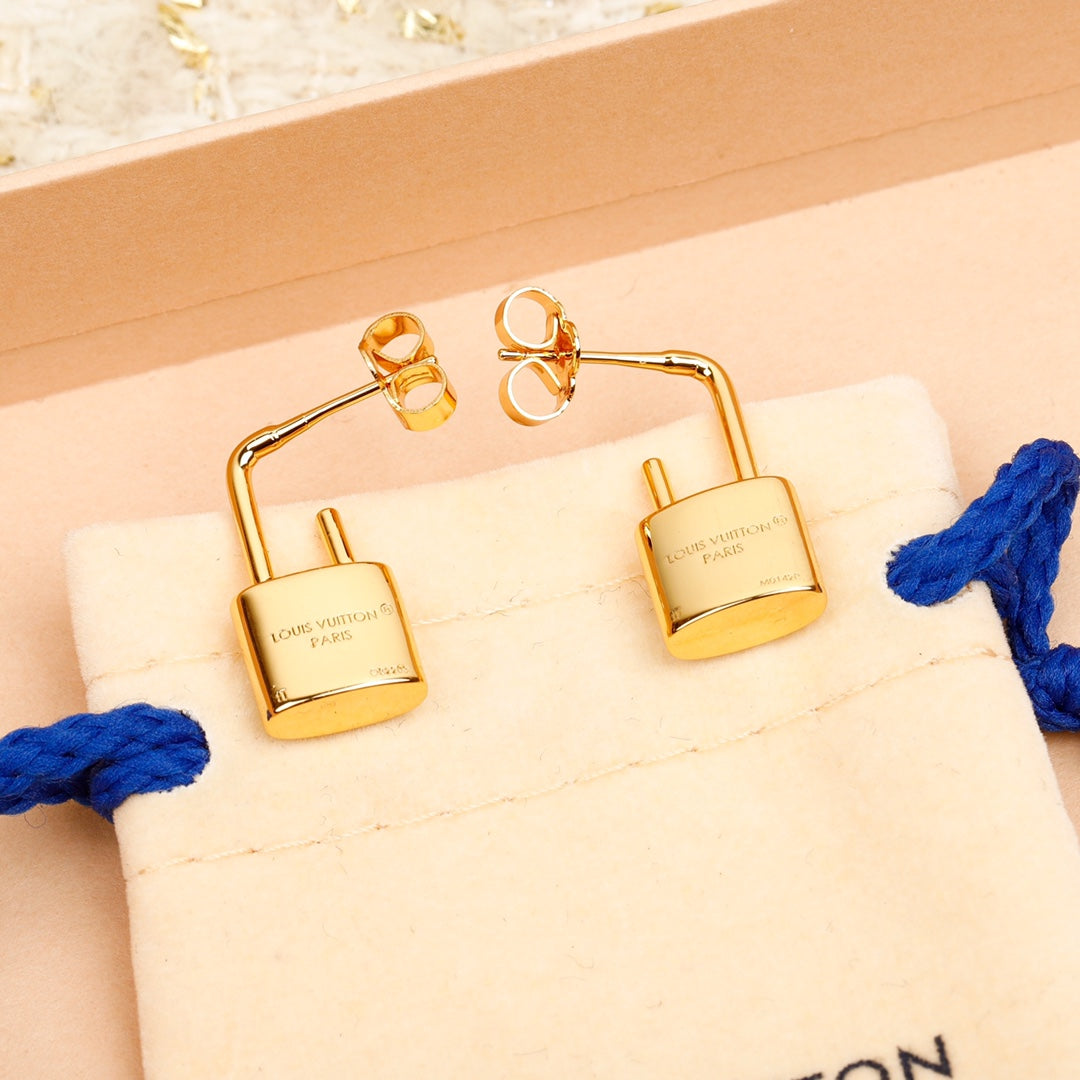 【関税負担なし・送料無料・代引可】ヴィトン ピアス 未使用 箱付き