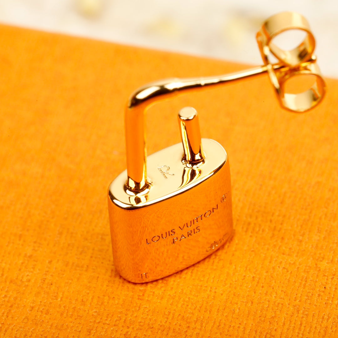 【関税負担なし・送料無料・代引可】ヴィトン ピアス 未使用 箱付き