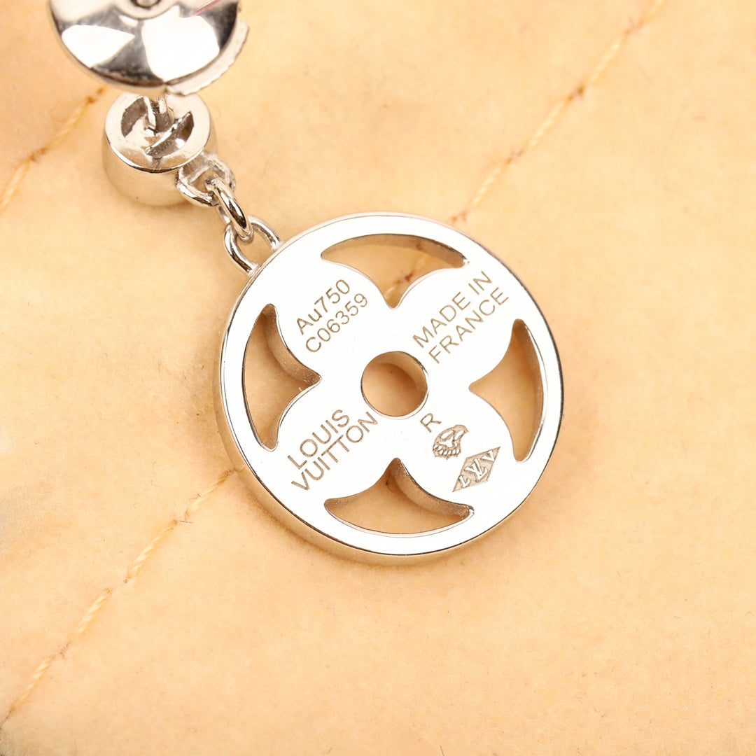 【関税負担なし・送料無料・代引可】【売れ筋】ヴィトン ピアス 未使用 箱付き