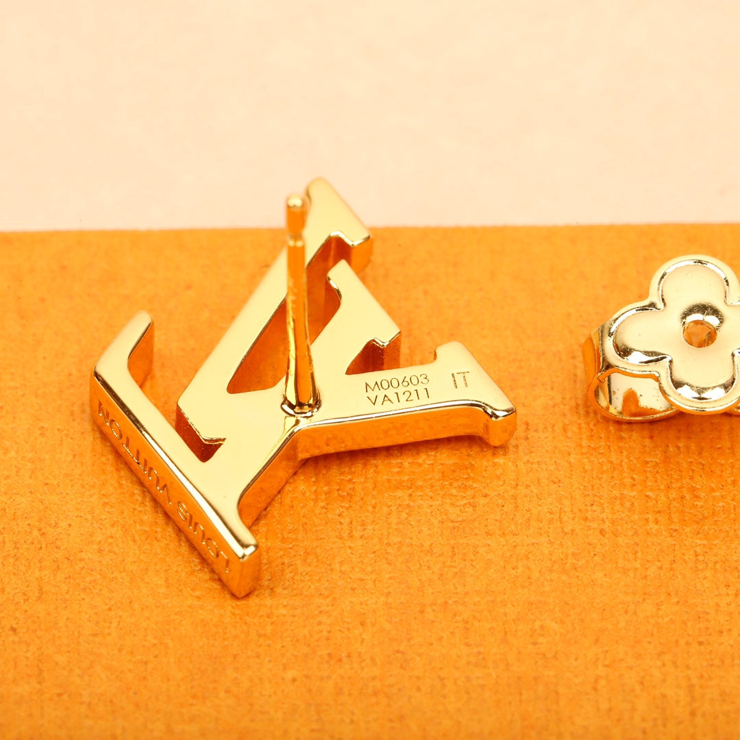 【関税負担なし・送料無料・代引可】【売れ筋】ヴィトン ピアス 未使用 箱付き