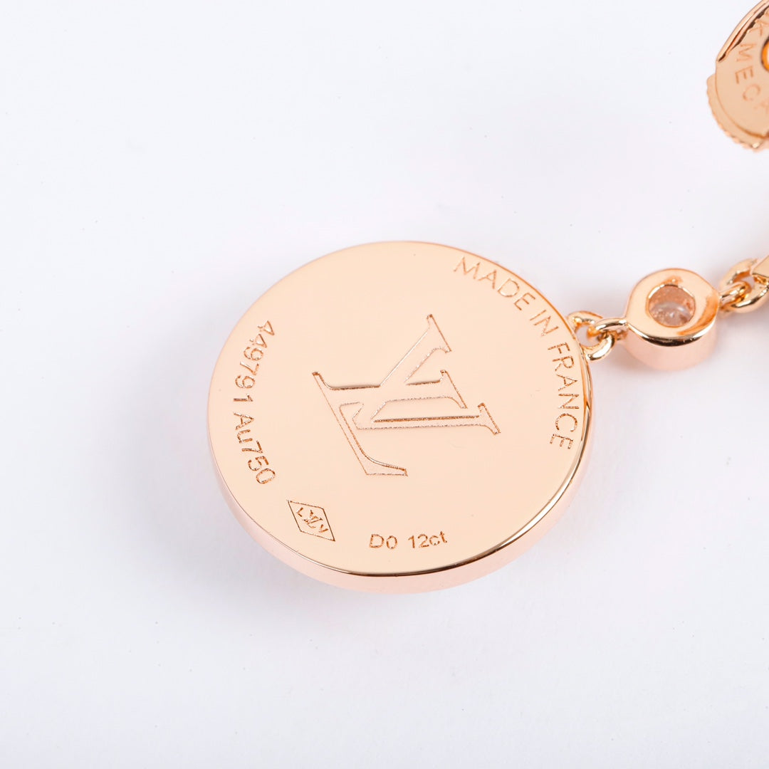 【関税負担なし・送料無料・代引可】【売れ筋】ヴィトン ピアス 未使用 箱付き