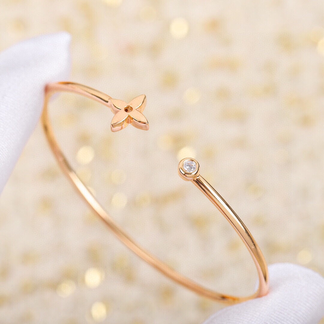 【関税負担なし・送料無料・代引可】ヴィトン バングル 未使用 箱付き