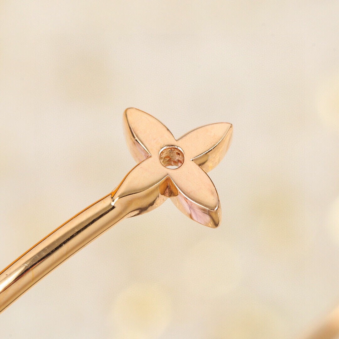 【関税負担なし・送料無料・代引可】ヴィトン バングル 未使用 箱付き