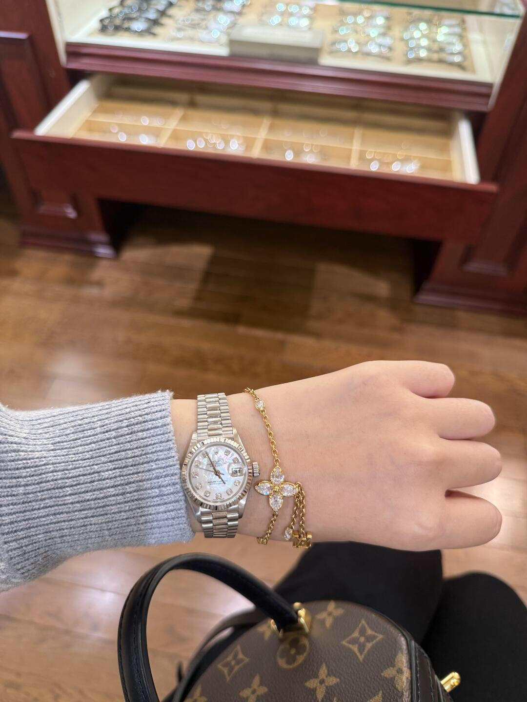 【関税負担なし・送料無料・代引可】ヴィトン ブレスレット 未使用 箱付き