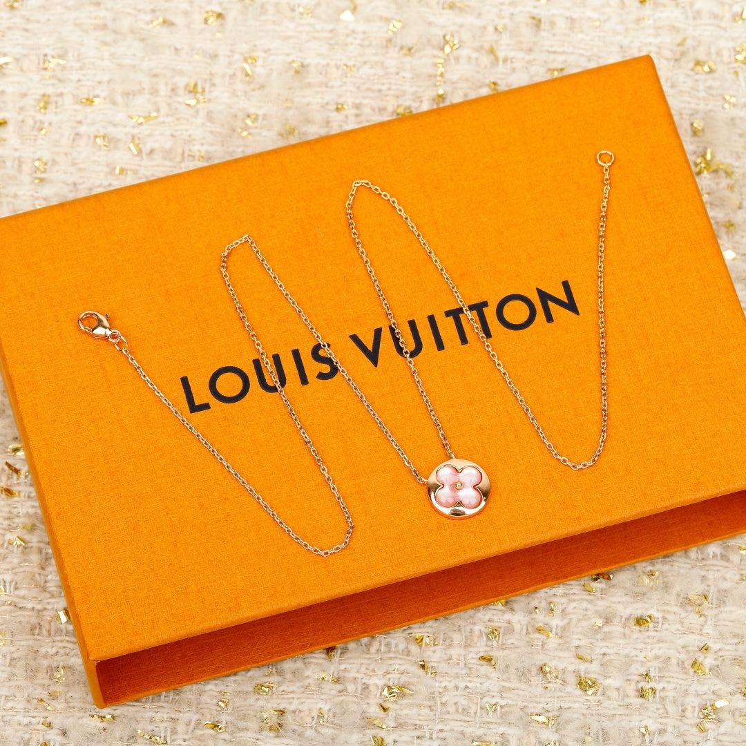 【関税負担なし・送料無料・代引可】【売れ筋】ヴィトン ネックレス 未使用 箱付き
