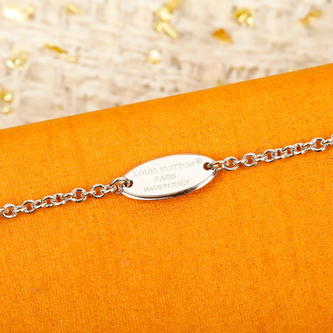 【関税負担なし・送料無料・代引可】ヴィトン ネックレス 未使用 箱付き