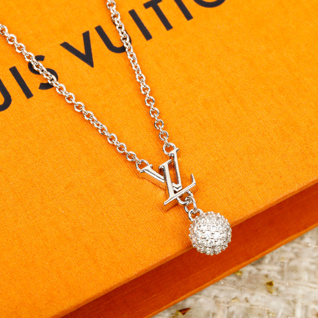 【関税負担なし・送料無料・代引可】ヴィトン ネックレス 未使用 箱付き