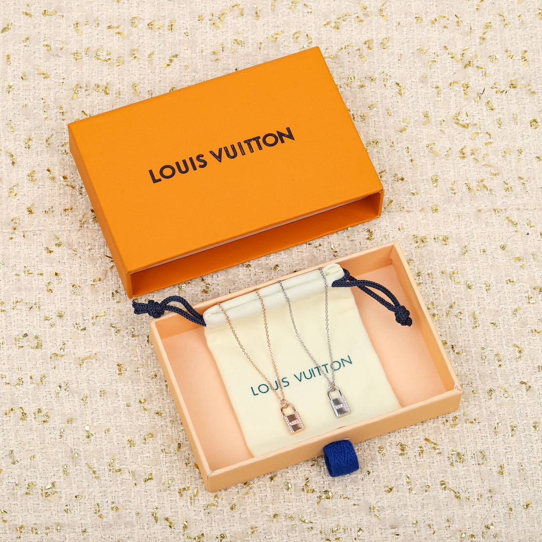 【関税負担なし・送料無料・代引可】ヴィトン ネックレス 未使用 箱付き