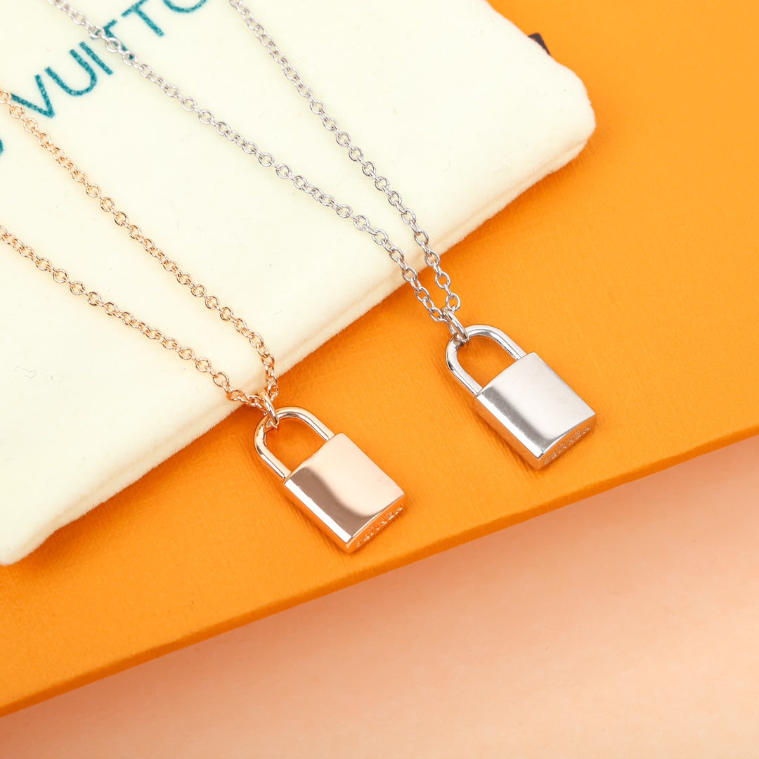 【関税負担なし・送料無料・代引可】ヴィトン ネックレス 未使用 箱付き