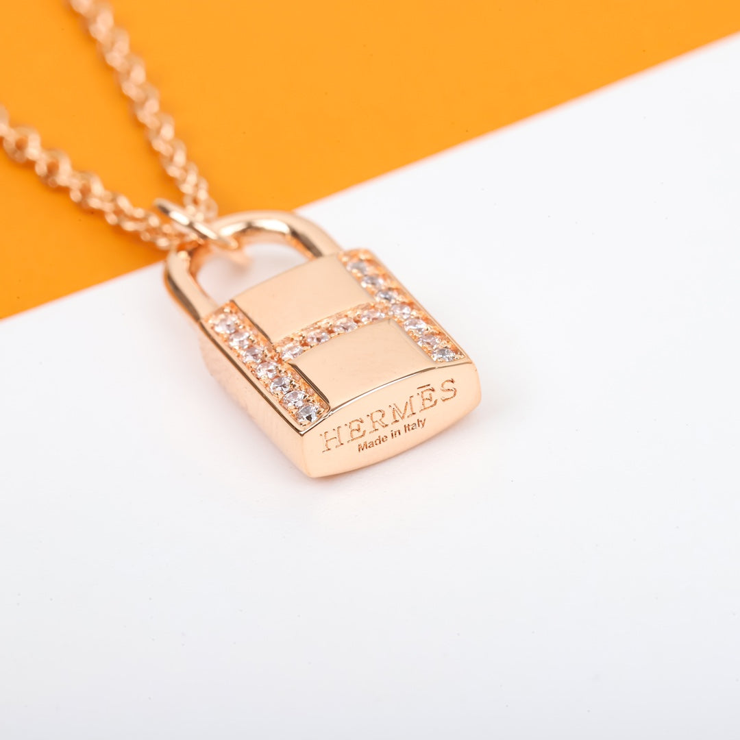 【関税負担なし・送料無料・代引可】ヴィトン ネックレス 未使用 箱付き