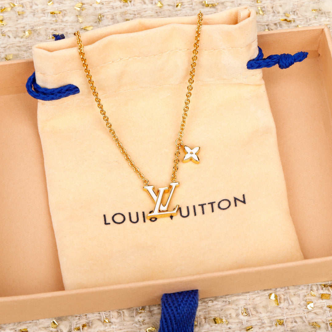 【関税負担なし・送料無料・代引可】【売れ筋】ヴィトン ネックレス 未使用 箱付き