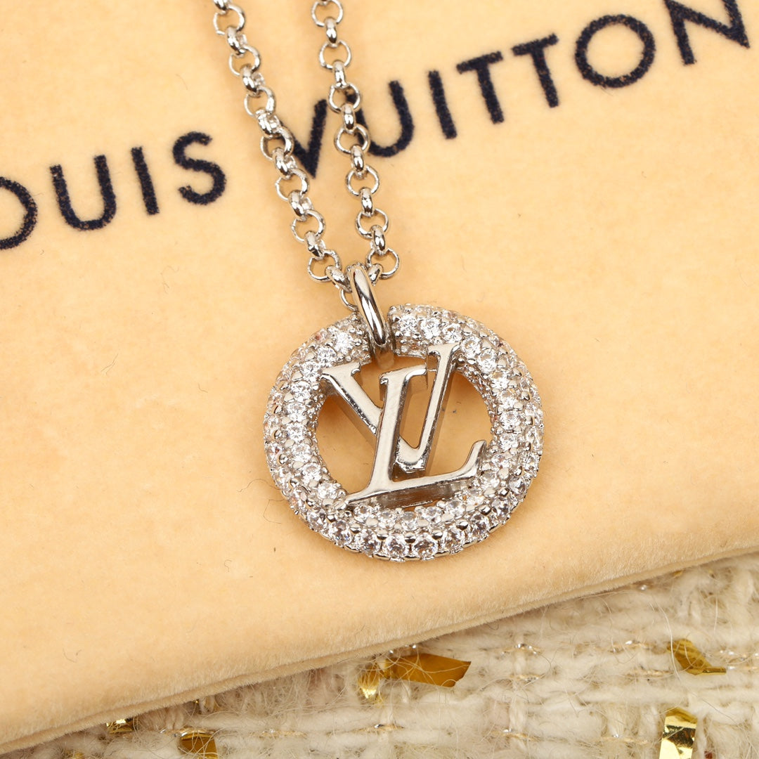 【関税負担なし・送料無料・代引可】ヴィトン ネックレス 未使用 箱付き