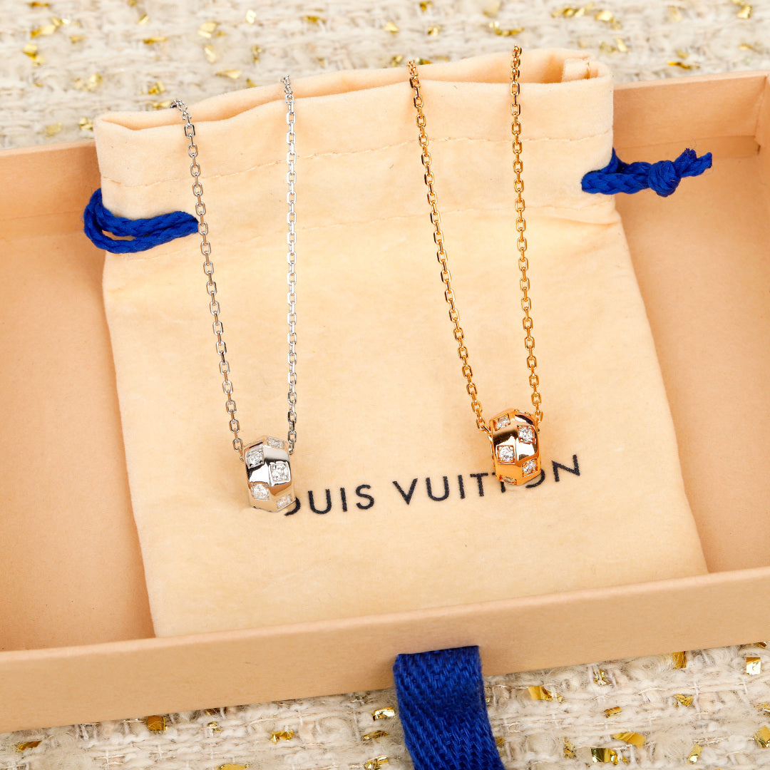 【関税負担なし・送料無料・代引可】ヴィトン ネックレス 未使用 箱付き
