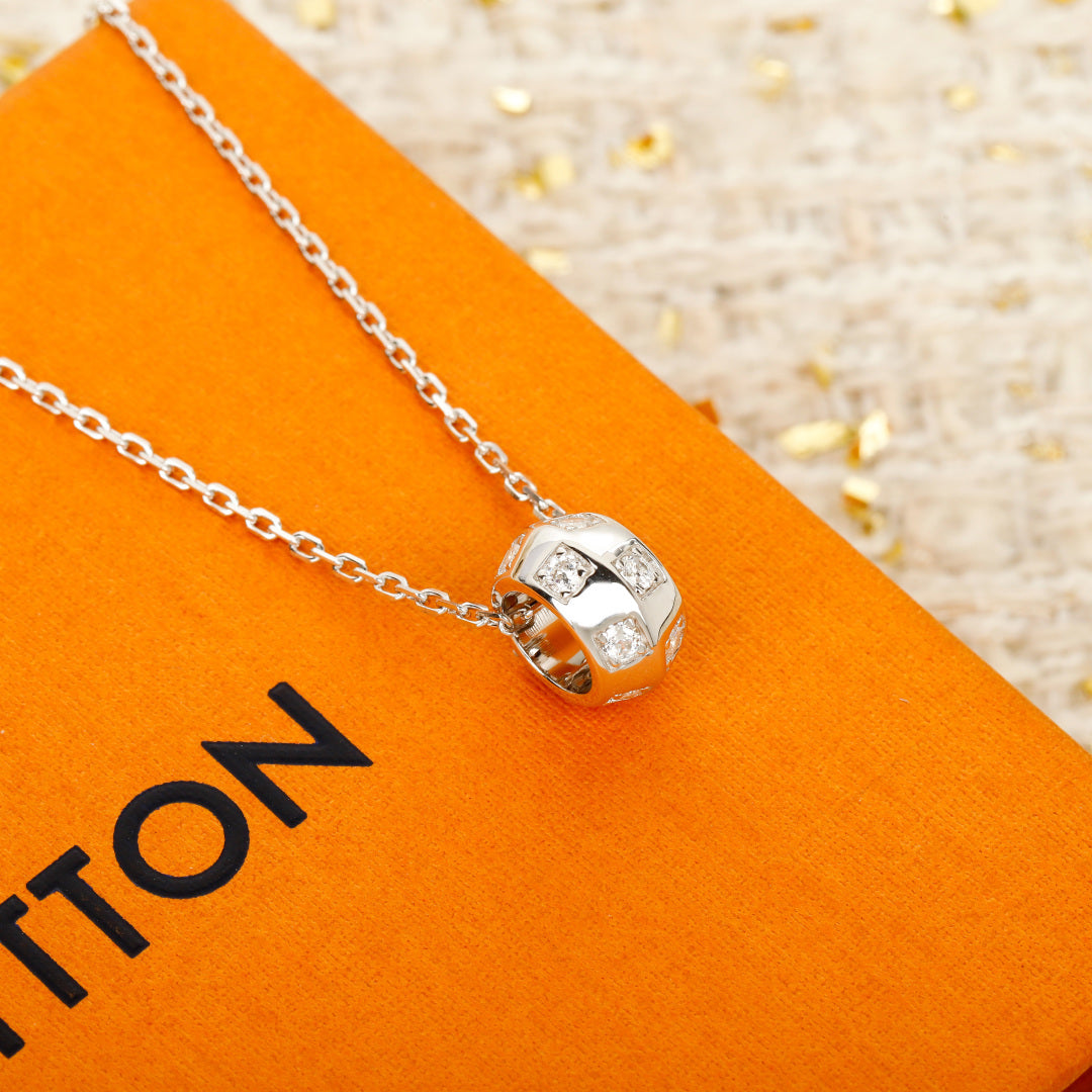 【関税負担なし・送料無料・代引可】ヴィトン ネックレス 未使用 箱付き