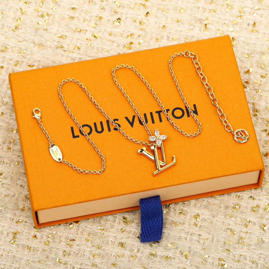 【関税負担なし・送料無料・代引可】【売れ筋】ヴィトン ネックレス 未使用 箱付き