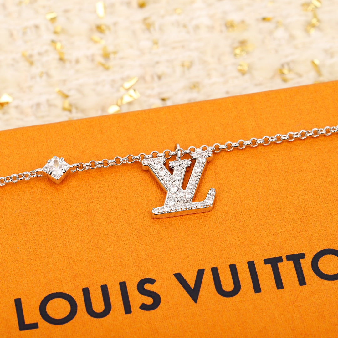 【関税負担なし・送料無料・代引可】ヴィトン ネックレス 未使用 箱付き