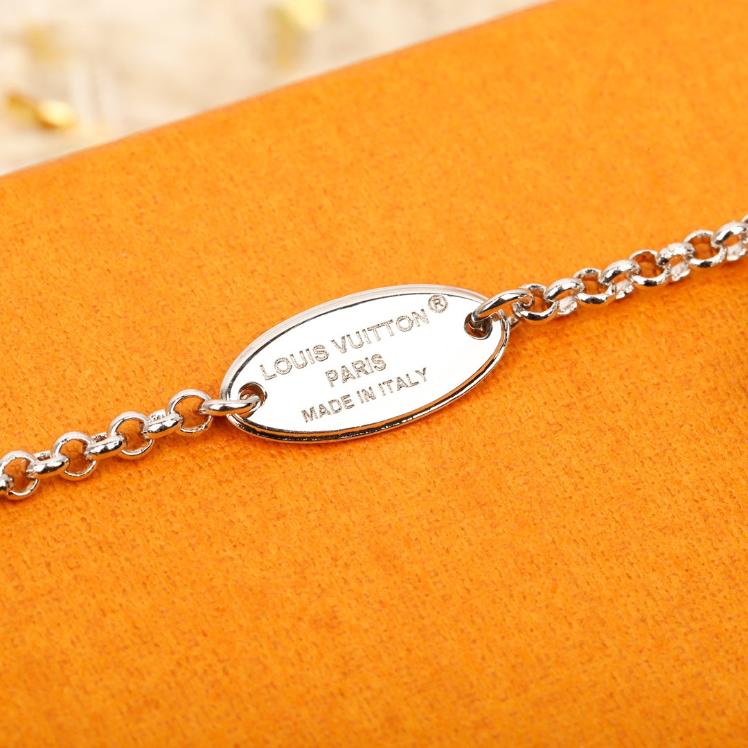 【関税負担なし・送料無料・代引可】ヴィトン ネックレス 未使用 箱付き