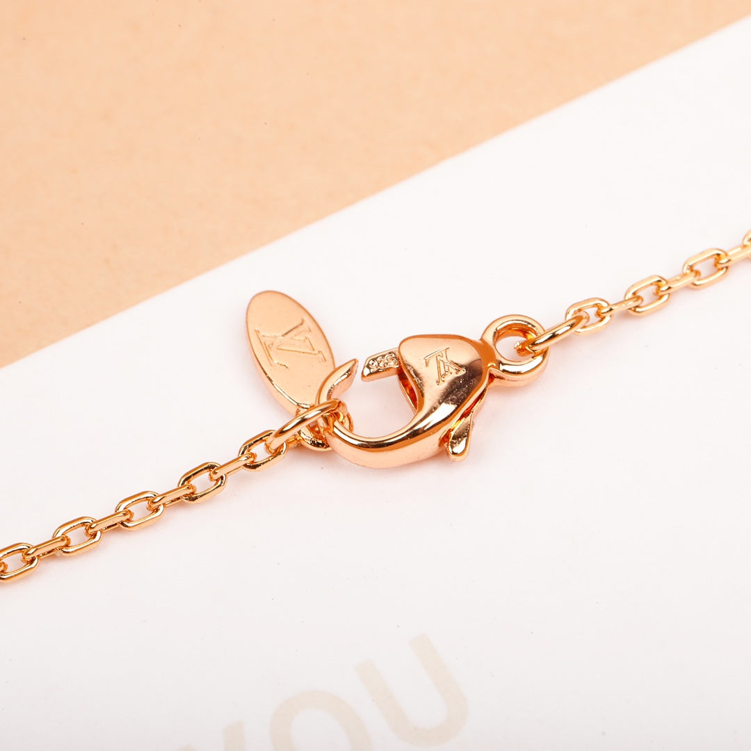 【関税負担なし・送料無料・代引可】【売れ筋】ヴィトン ネックレス 未使用 箱付き