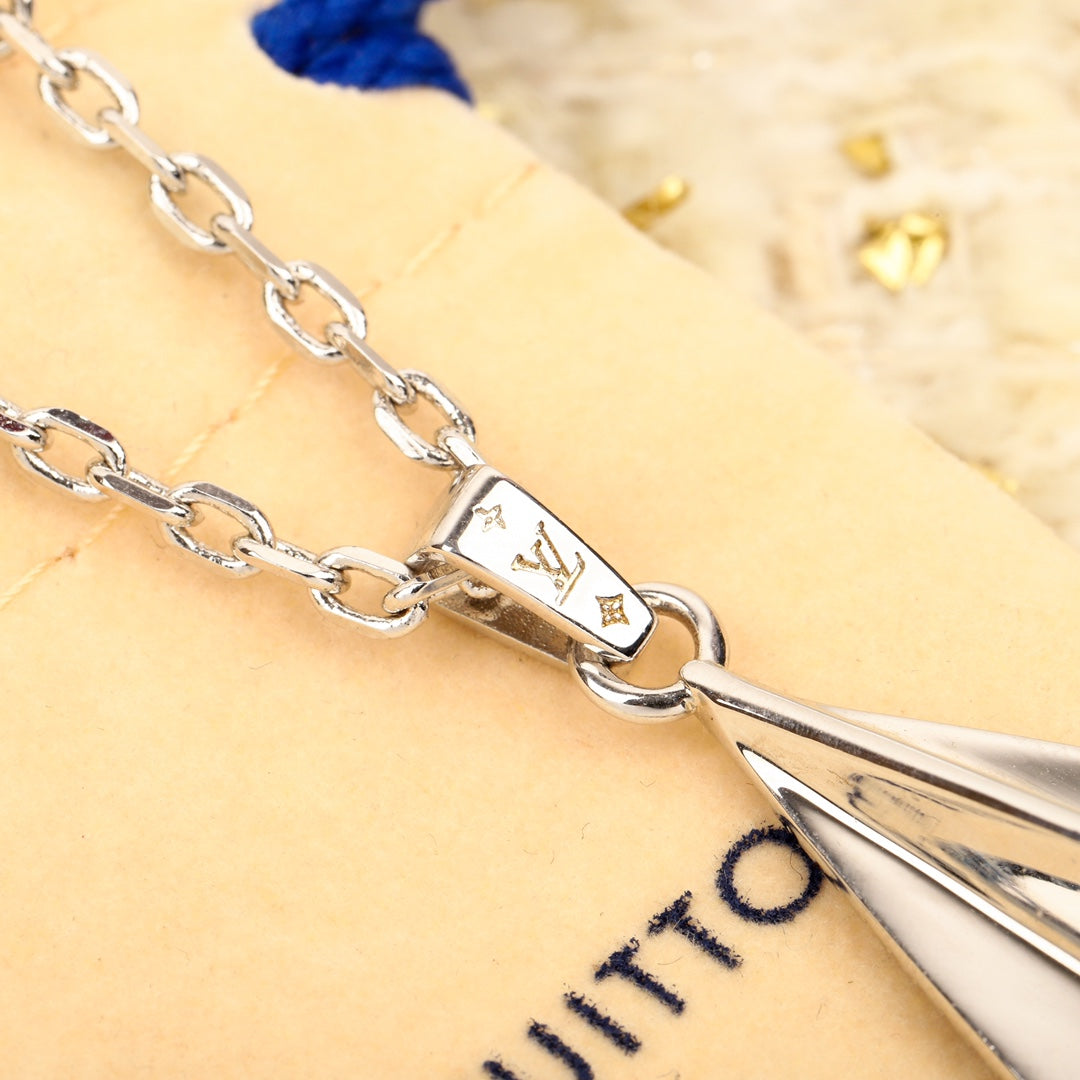 【関税負担なし・送料無料・代引可】ヴィトン ネックレス 未使用 箱付き