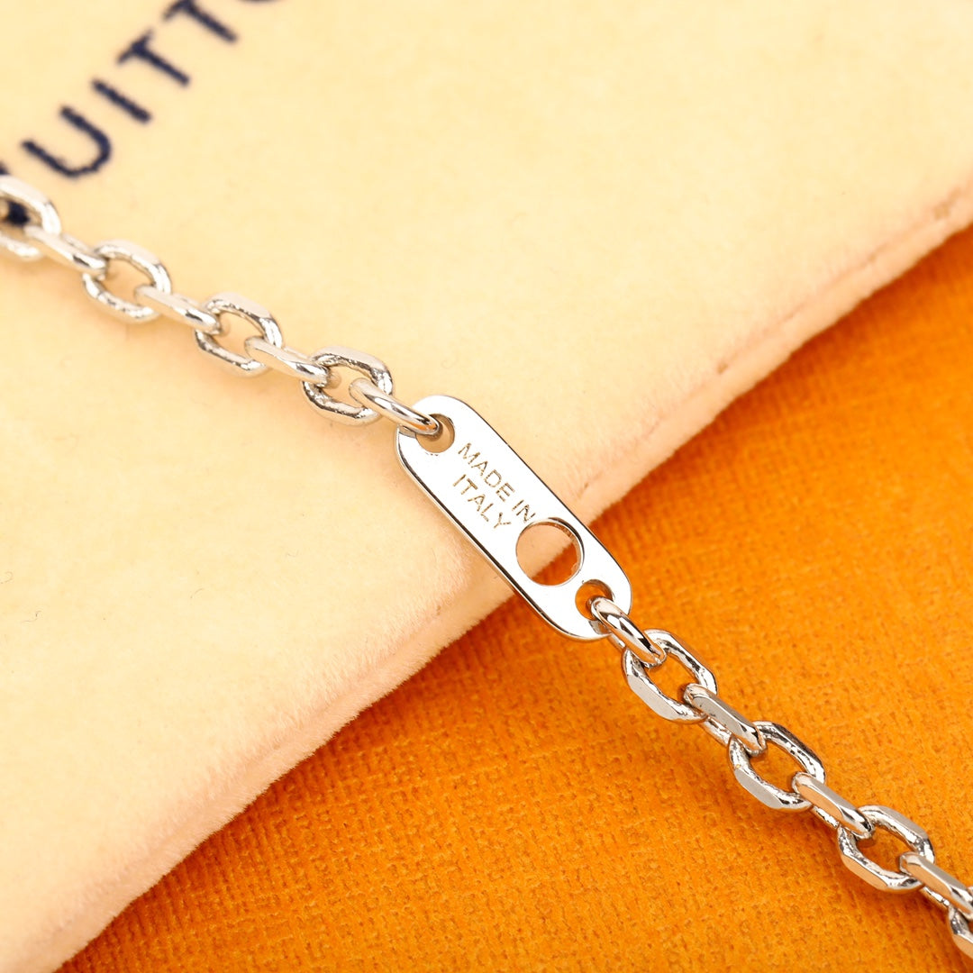 【関税負担なし・送料無料・代引可】ヴィトン ネックレス 未使用 箱付き