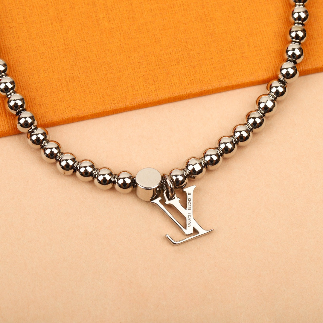 【関税負担なし・送料無料・代引可】【売れ筋】ヴィトン ネックレス 未使用 箱付き