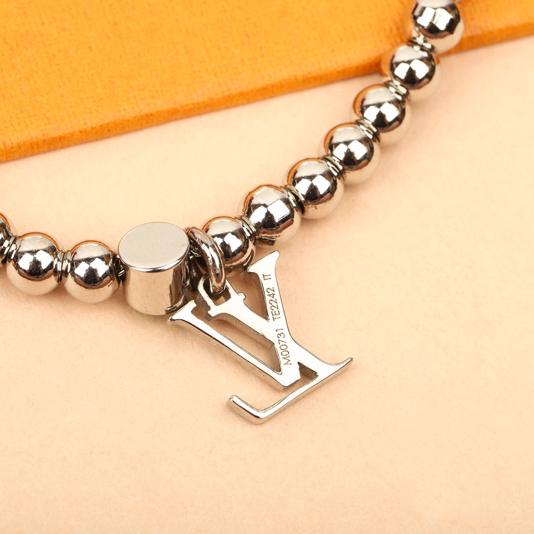 【関税負担なし・送料無料・代引可】【売れ筋】ヴィトン ネックレス 未使用 箱付き