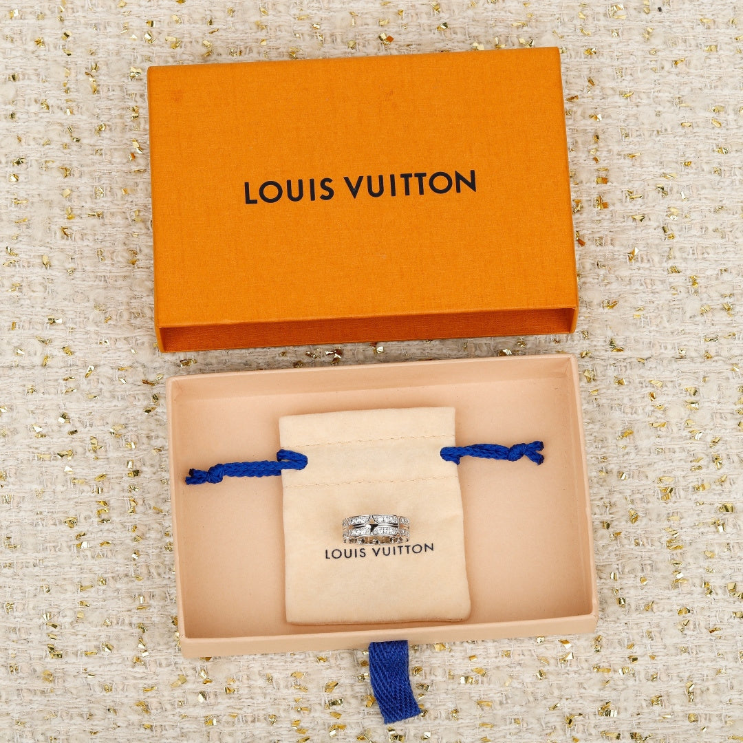【関税負担なし・送料無料・代引可】ヴィトン リング 未使用 箱付き