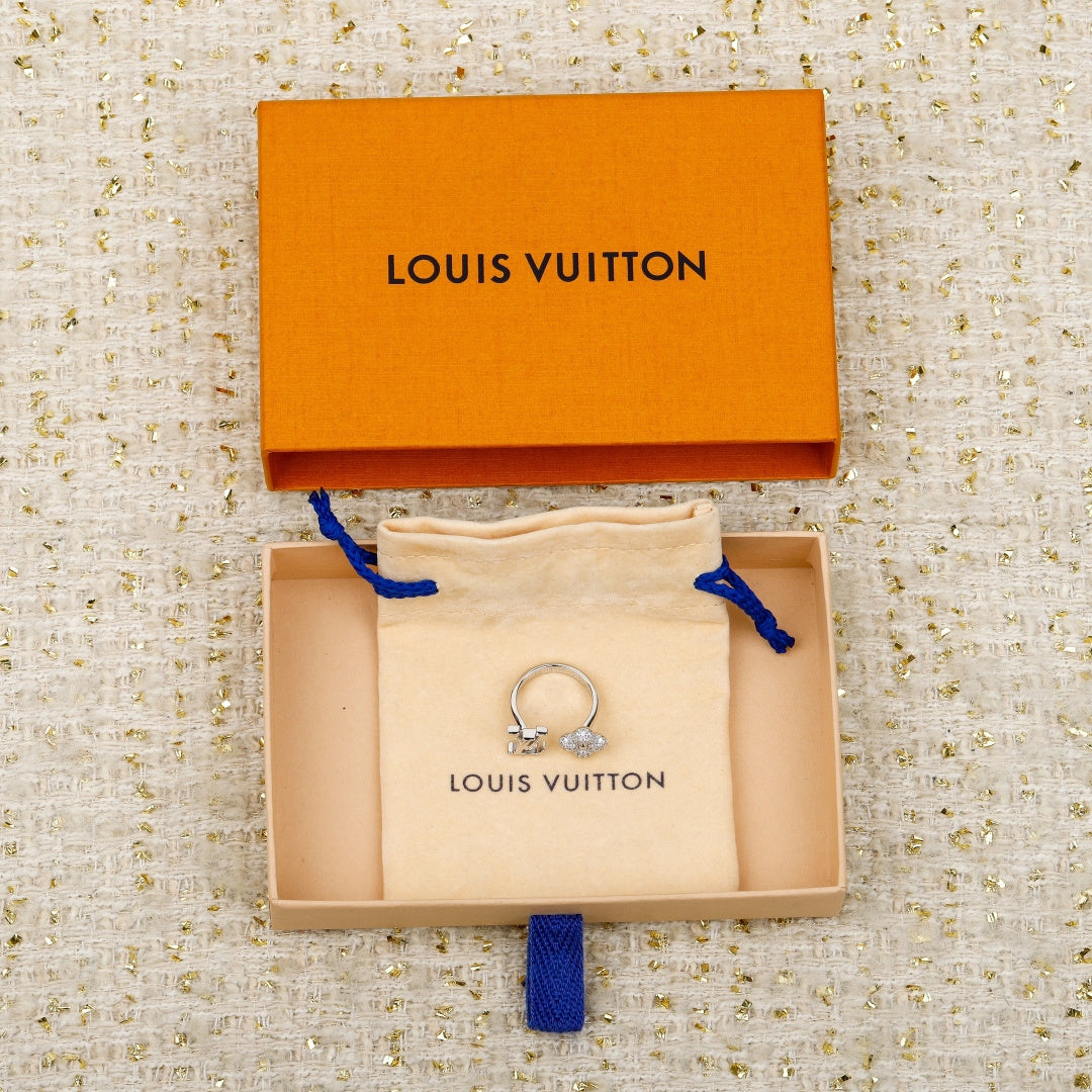 【関税負担なし・送料無料・代引可】【売れ筋】ヴィトン リング 未使用 箱付き