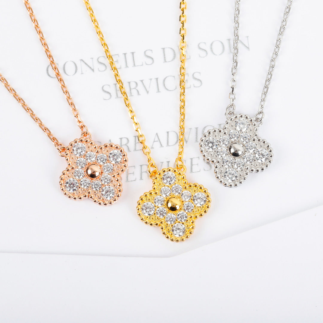 【関税負担なし・送料無料・代引可】ヴァンクリーフ&アーペル ネックレス 未使用 箱付き