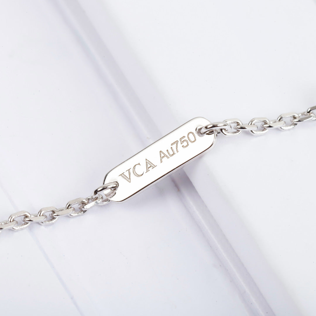 【関税負担なし・送料無料・代引可】ヴァンクリーフ&アーペル ネックレス 未使用 箱付き