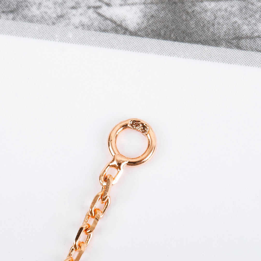 【関税負担なし・送料無料・代引可】ヴァンクリーフ&アーペル ネックレス 未使用 箱付き