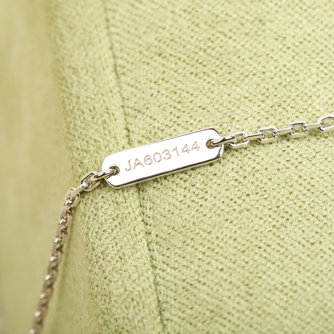 【関税負担なし・送料無料・代引可】ヴァンクリーフ&アーペル ネックレス 未使用 箱付き