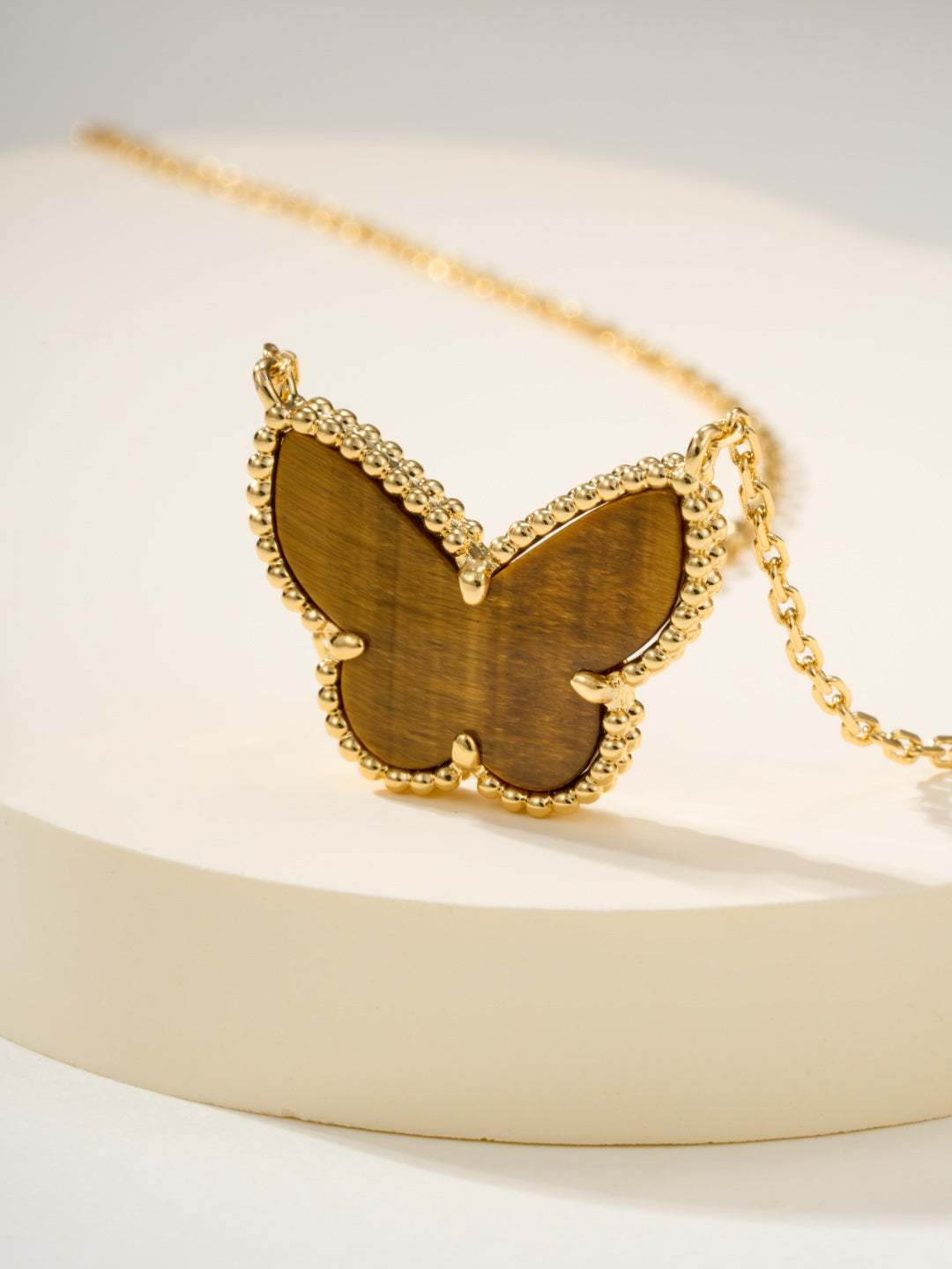 【関税負担なし・送料無料・代引可】ヴァンクリーフ&アーペル ネックレス 未使用 箱付き