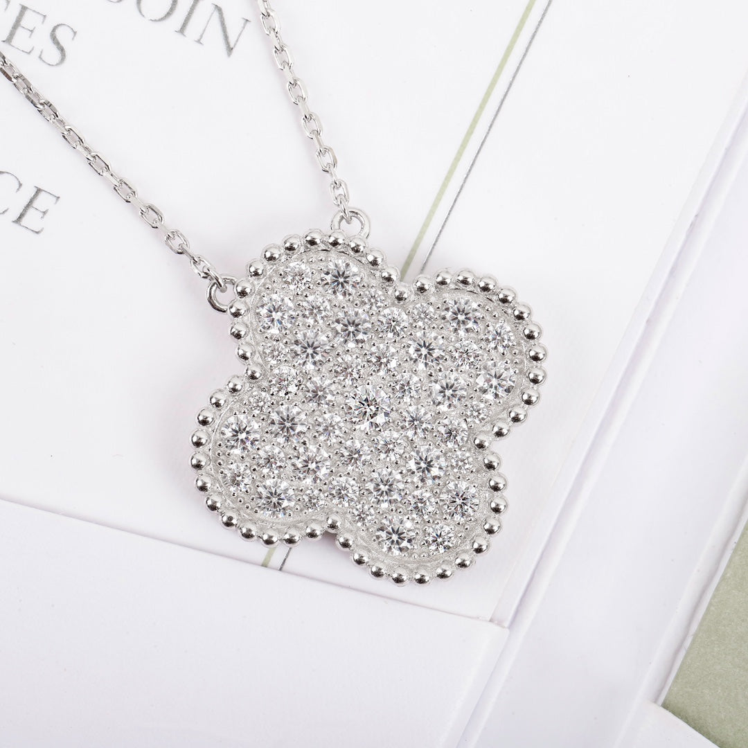 【関税負担なし・送料無料・代引可】ヴァンクリーフ&アーペル ネックレス 未使用 箱付き