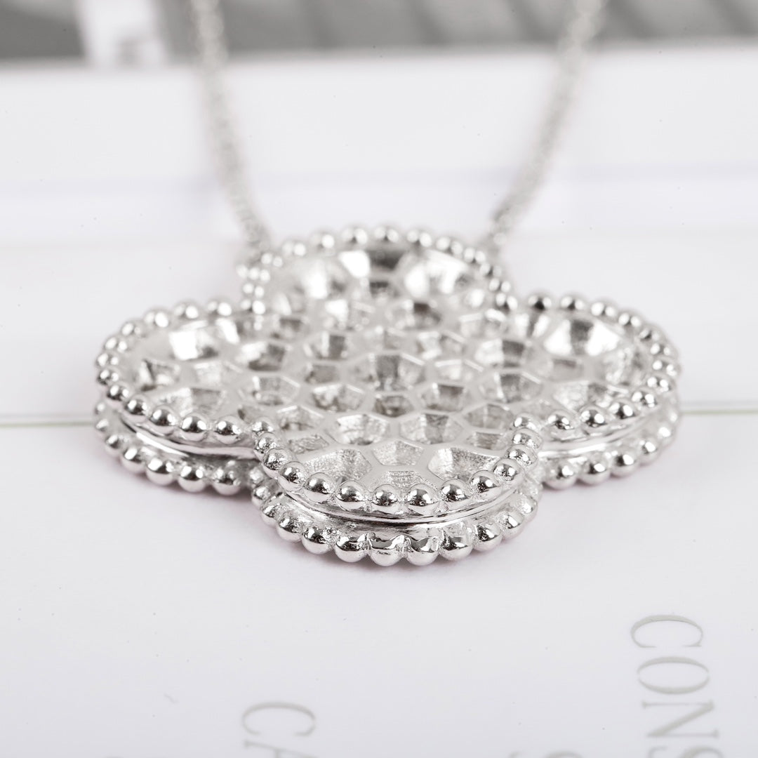 【関税負担なし・送料無料・代引可】ヴァンクリーフ&アーペル ネックレス 未使用 箱付き