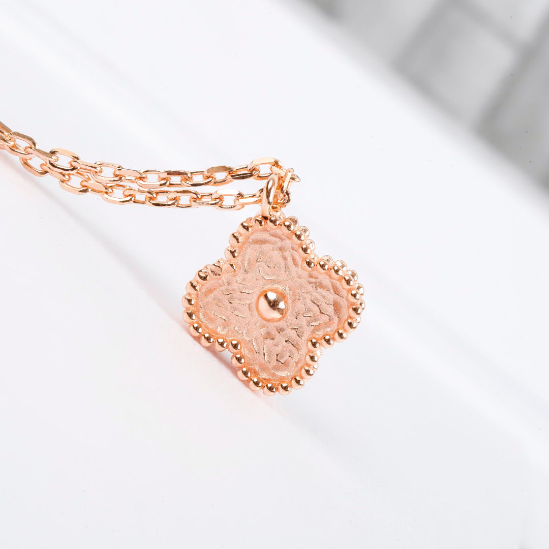 【関税負担なし・送料無料・代引可】ヴァンクリーフ&アーペル ネックレス 未使用 箱付き