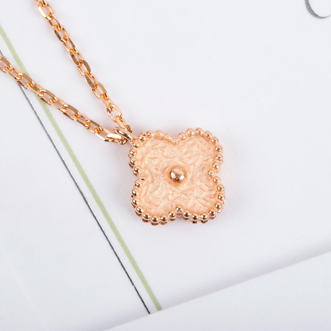 【関税負担なし・送料無料・代引可】ヴァンクリーフ&アーペル ネックレス 未使用 箱付き