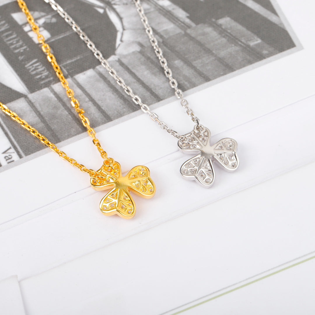 【関税負担なし・送料無料・代引可】ヴァンクリーフ&アーペル ネックレス 未使用 箱付き