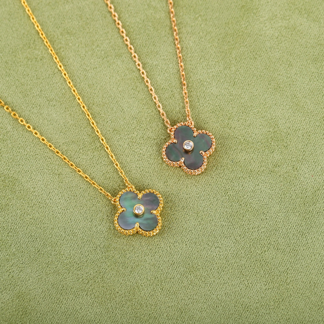 【関税負担なし・送料無料・代引可】ヴァンクリーフ&アーペル ネックレス 未使用 箱付き