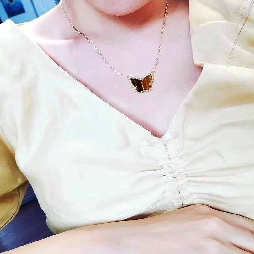 【関税負担なし・送料無料・代引可】ヴァンクリーフ&アーペル ネックレス 未使用 箱付き