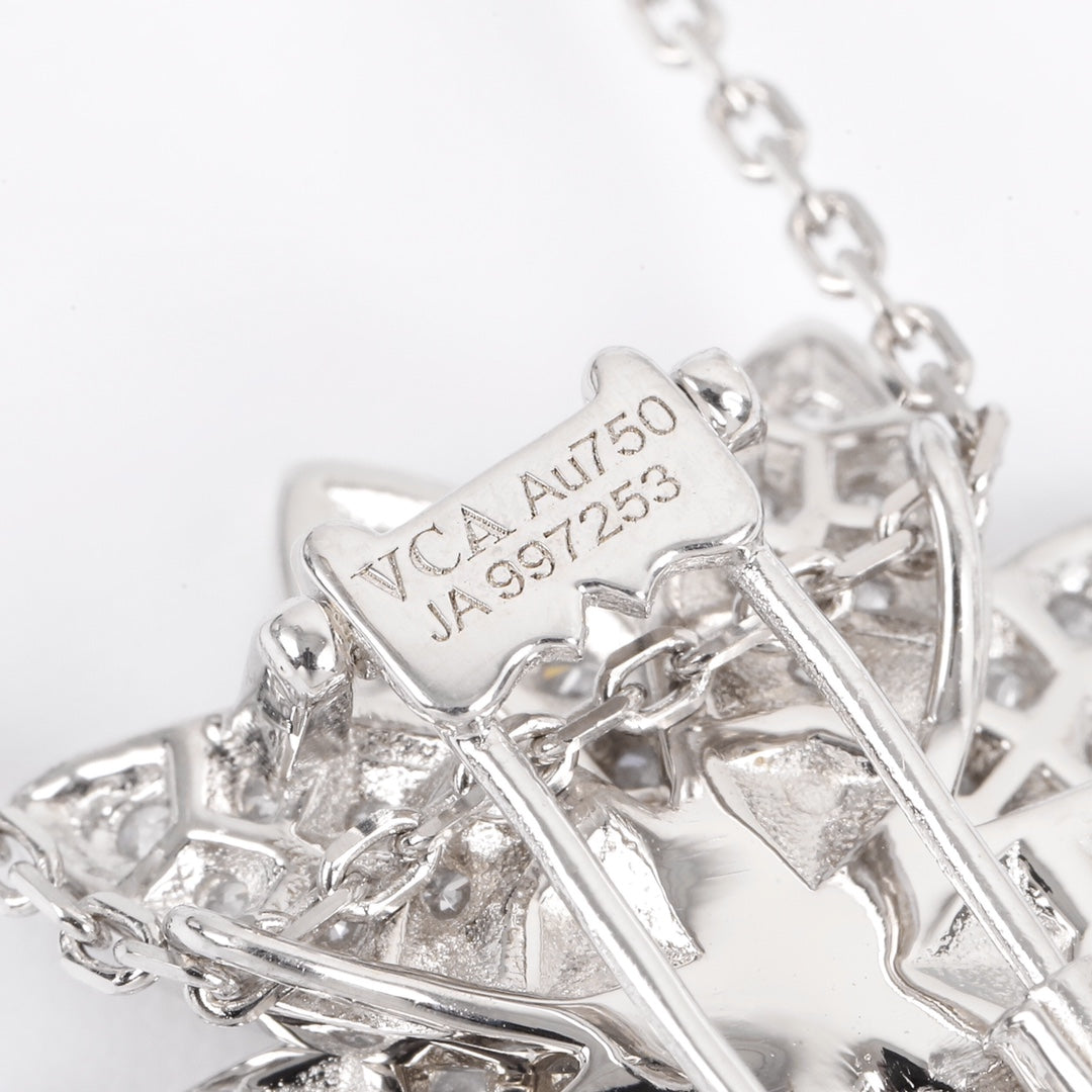 【関税負担なし・送料無料・代引可】ヴァンクリーフ&アーペル ネックレス 未使用 箱付き