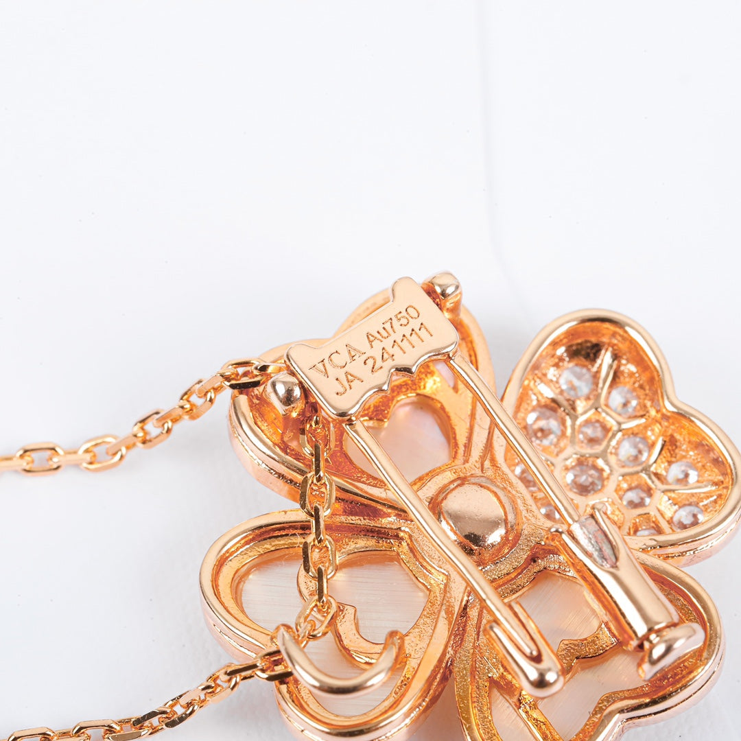 【関税負担なし・送料無料・代引可】ヴァンクリーフ&アーペル ネックレス 未使用 箱付き