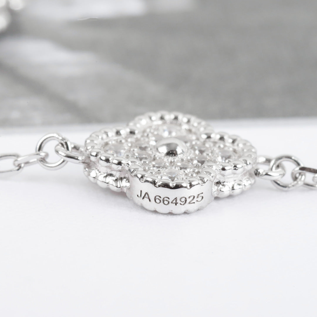 【関税負担なし・送料無料・代引可】ヴァンクリーフ&アーペル ブレスレット 未使用 箱付き